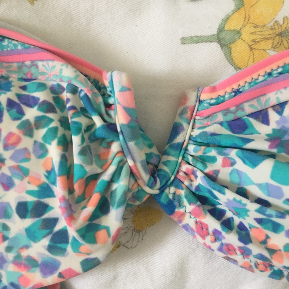 Bathing Suit - Picture 3 of 7